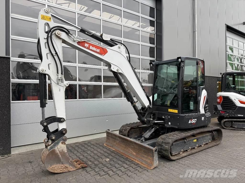 Bobcat E60 | A/C حفارات صغيرة أقل من 7 طن (حفارات صغيرة)
