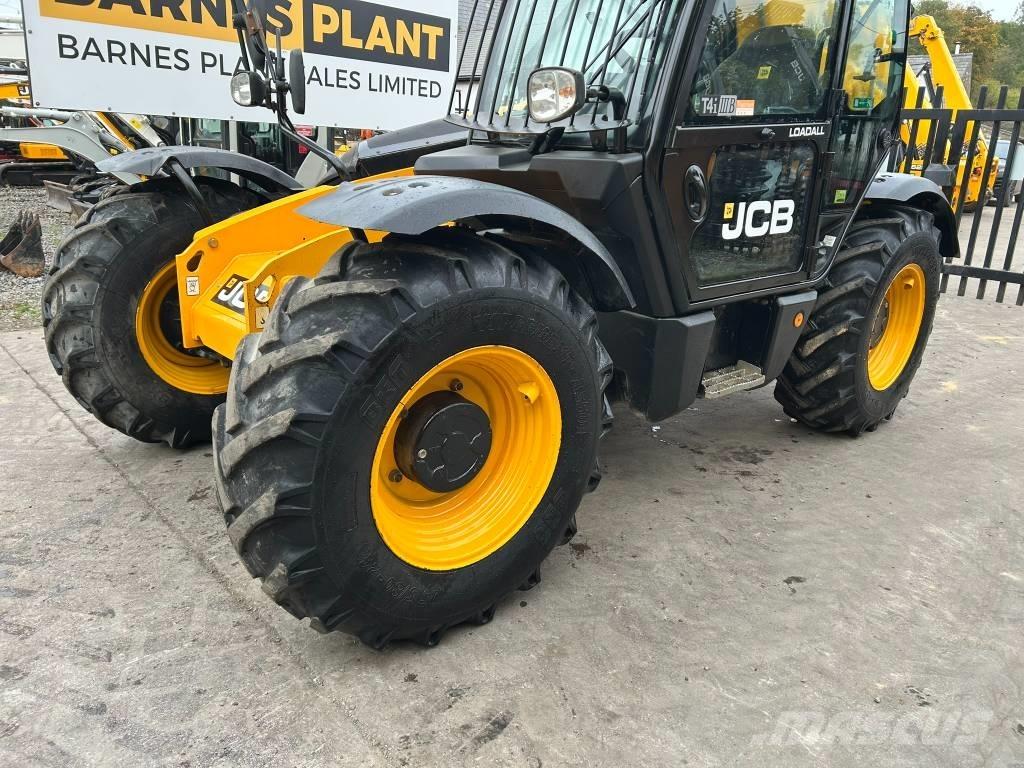 JCB 535-95 مناولات متداخلة