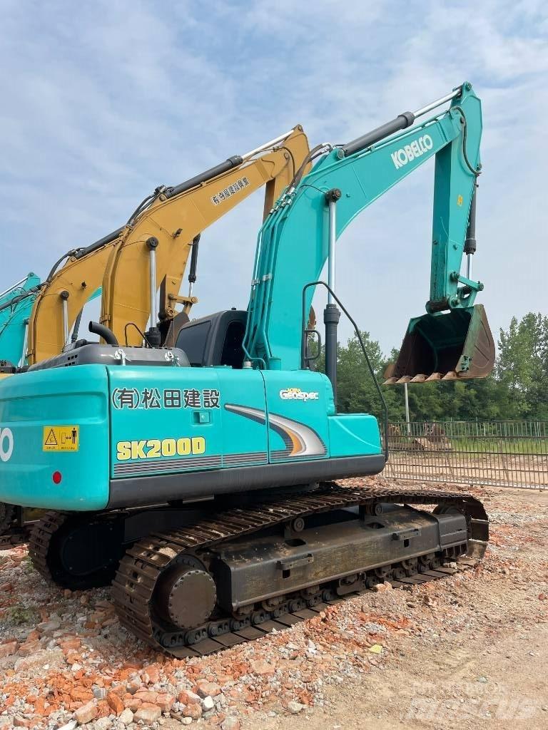 Kobelco 200 حفارات زحافة