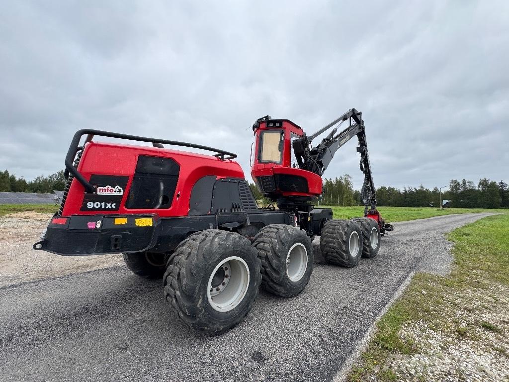 Komatsu 901 XC حصادات