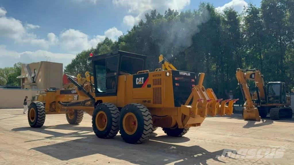 CAT 120 G معدات تمهيد الطرق