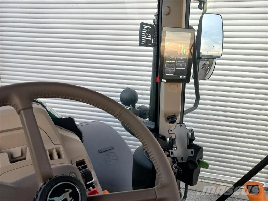 John Deere 6M 155 الجرارات