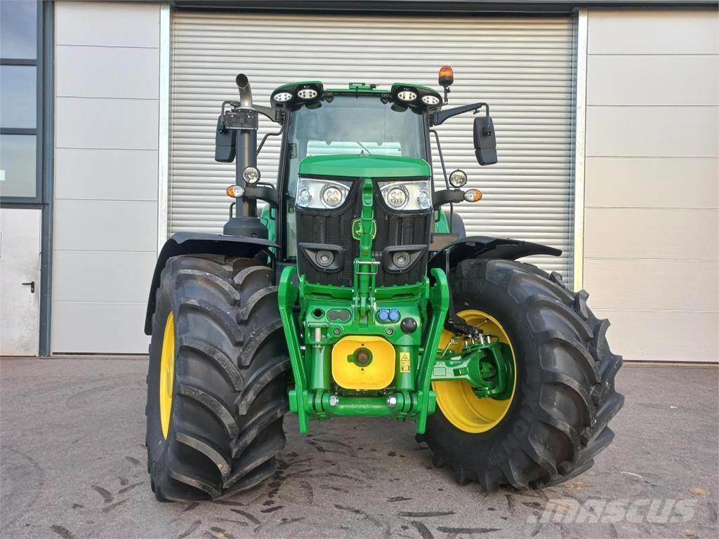 John Deere 6M 155 الجرارات