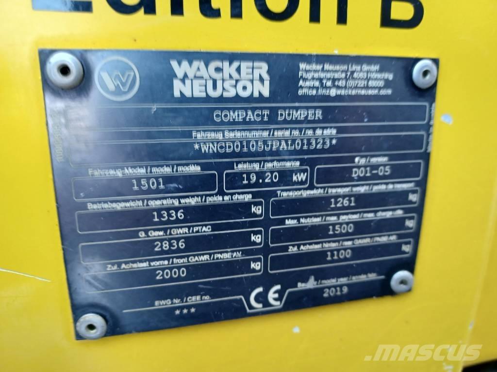 Wacker Neuson 1501 عربات نقل قلابة للمواقع