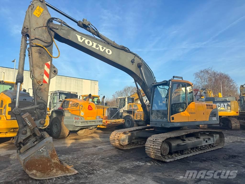 Volvo EC 210 C L حفارات زحافة