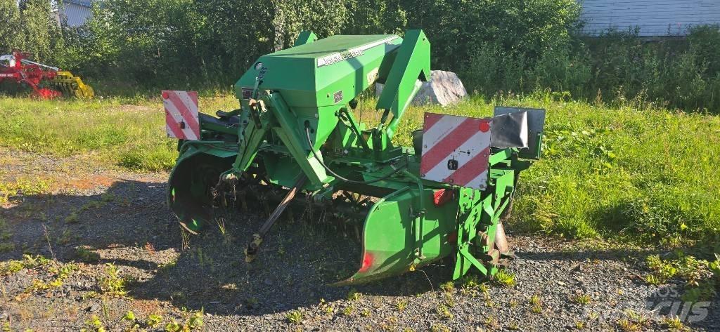 John Deere 131 جزازات مكيفات