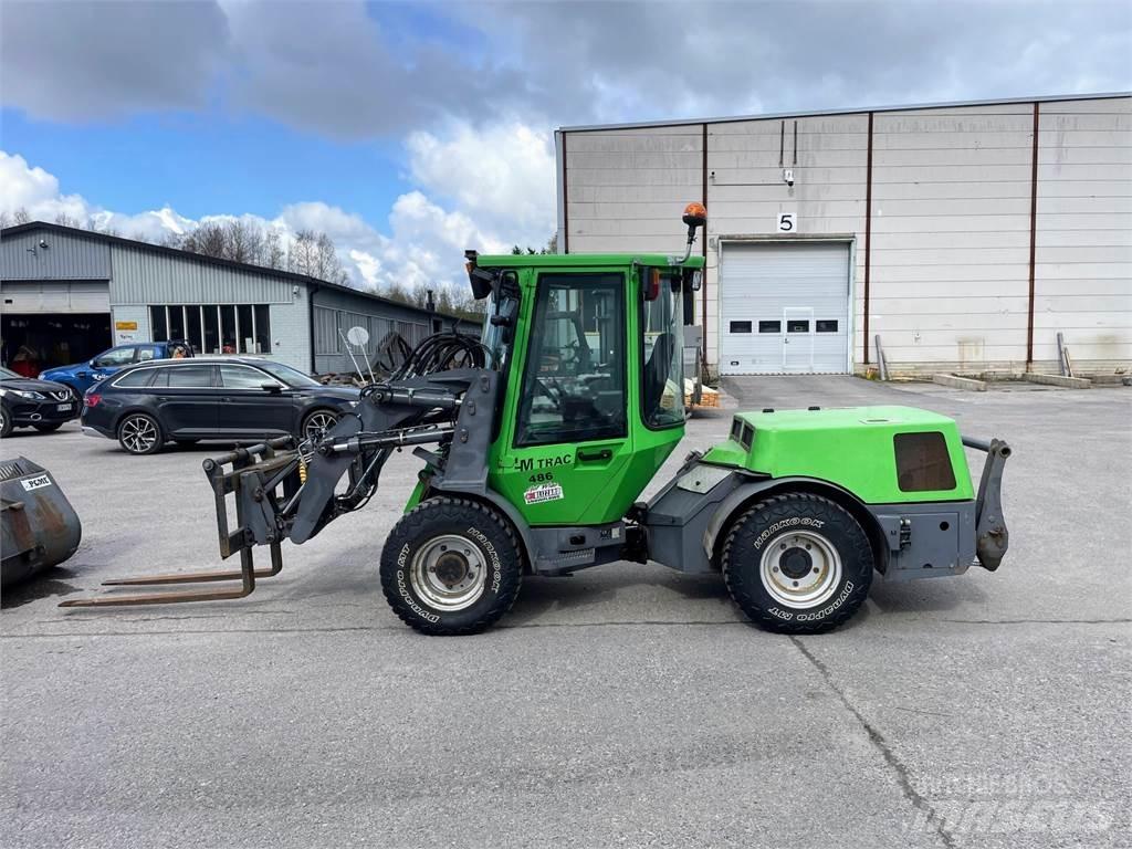 LM Trac 486 جرارات مدمجة