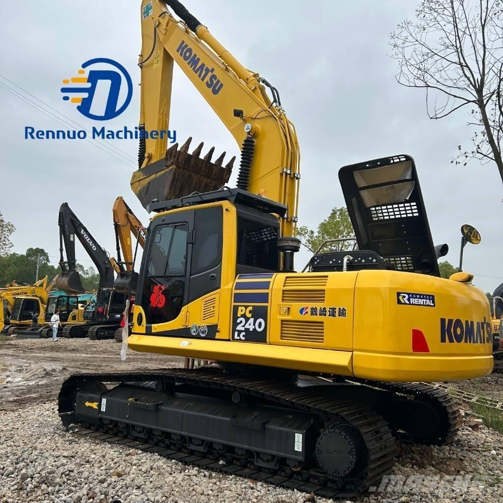 Komatsu PC 240 LC حفارات زحافة