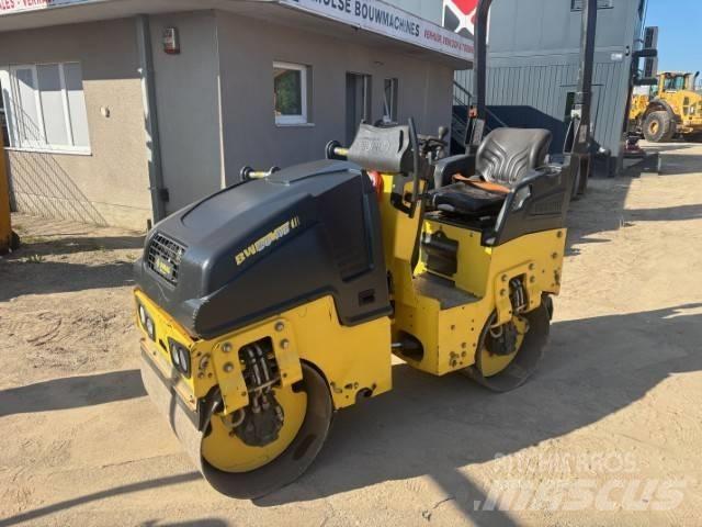 Bomag BW 80 AD-5 مداحل ثنائية الاسطوانة