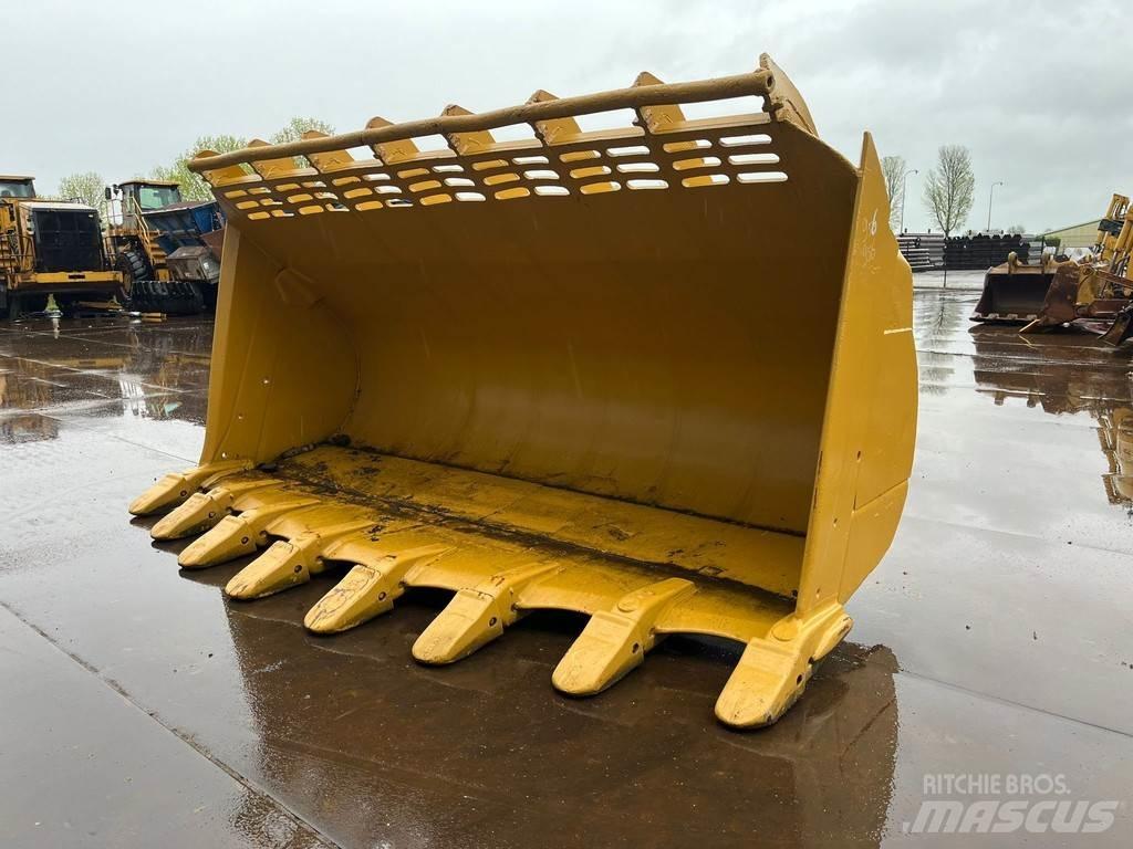 CAT Bucket 990 دلاء