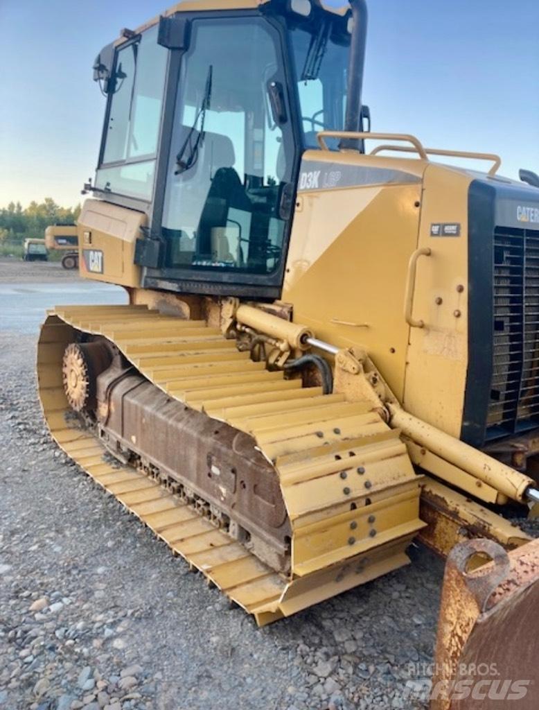 CAT D 3 K LGP بلدوزرات مجنزرة