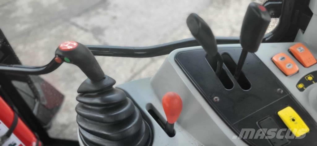 Massey Ferguson 5435 الجرارات