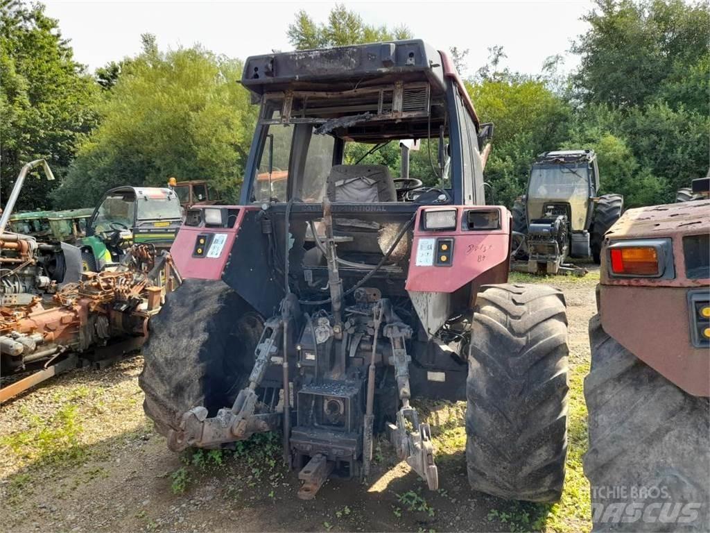 Case IH 5140 الجرارات