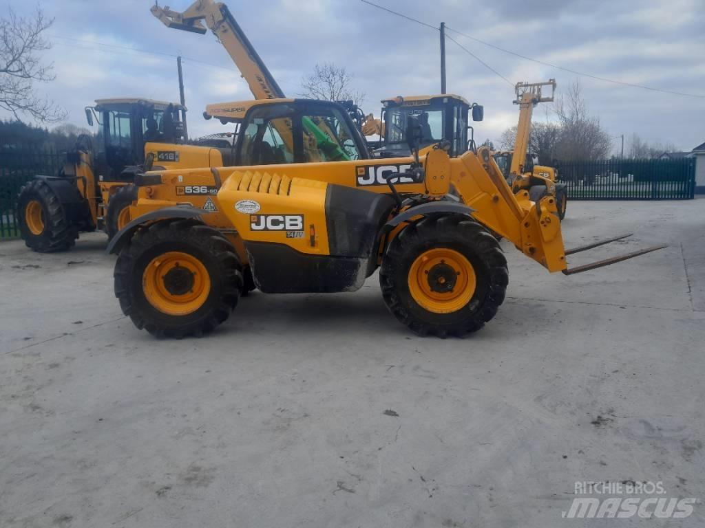 JCB 536-60 معدات مناولة لأغراض الزراعة