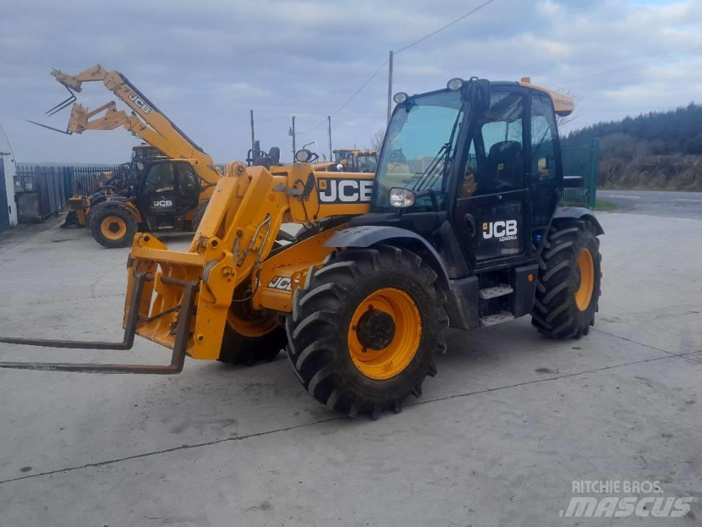 JCB 536-60 معدات مناولة لأغراض الزراعة