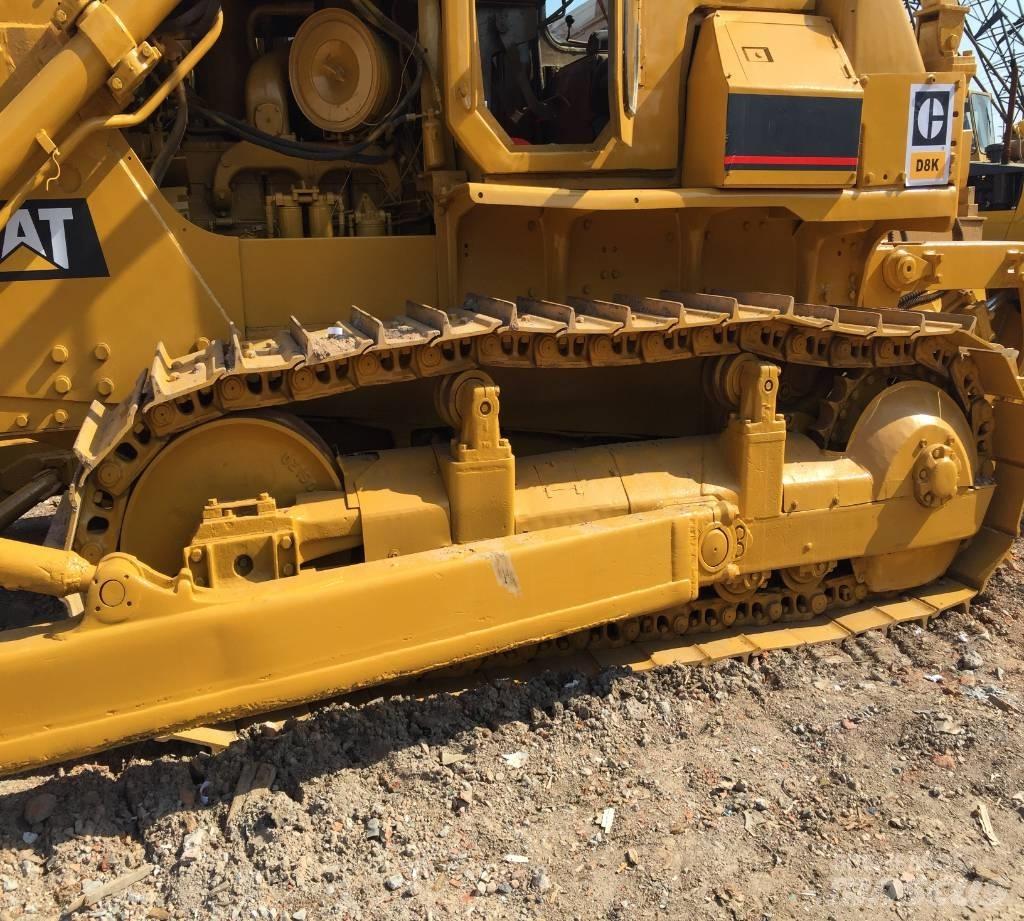 CAT D 8 K بلدوزرات مجنزرة