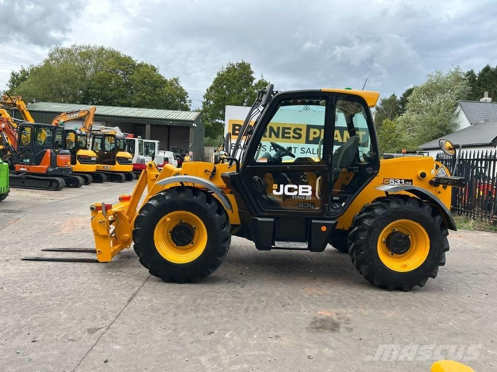 JCB 531-70 مناولات متداخلة