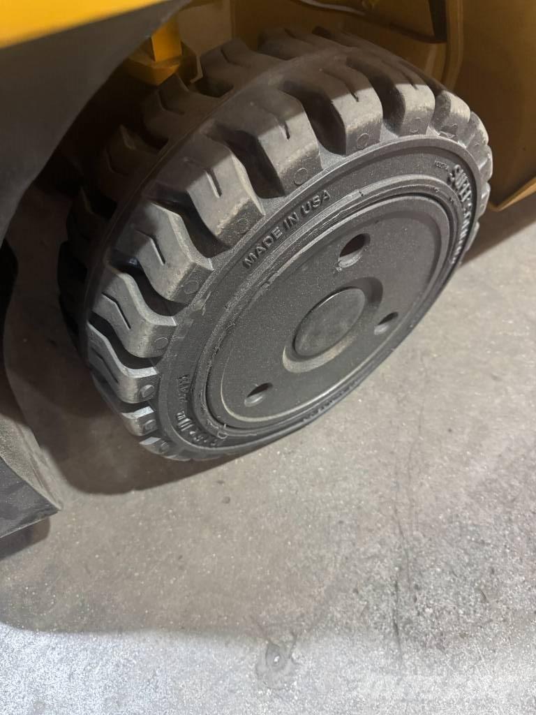 CAT 2C 6000 شاحنات ذات رافعات شوكية - أخرى