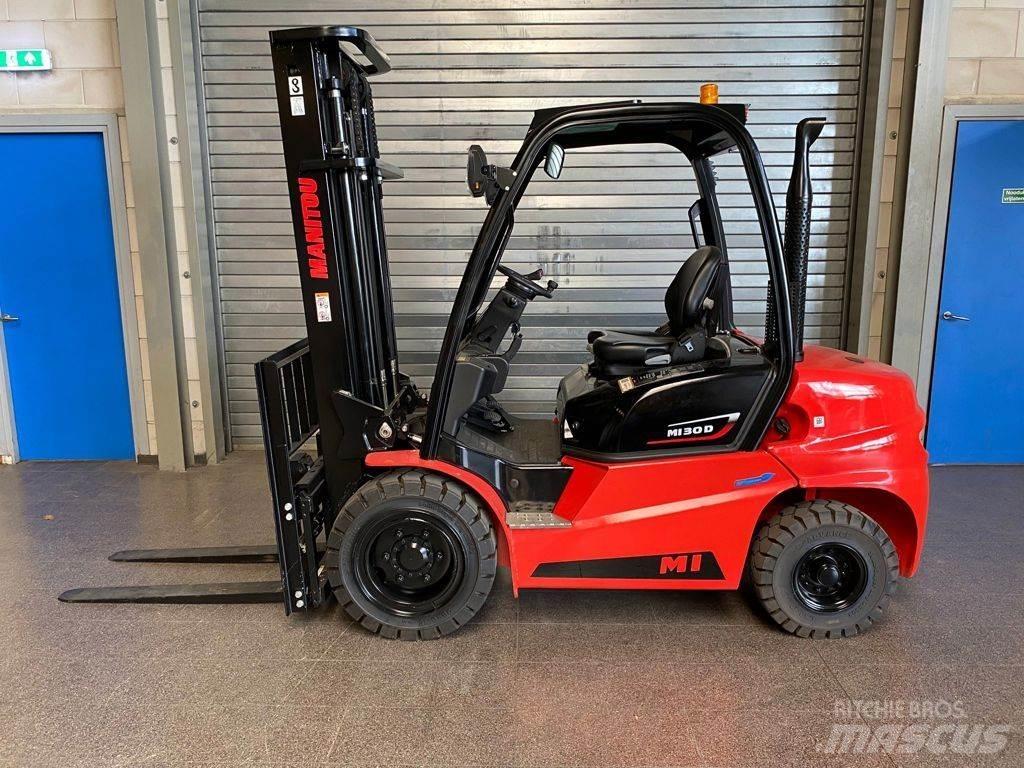 Manitou MI 30 D شاحنات الديزل