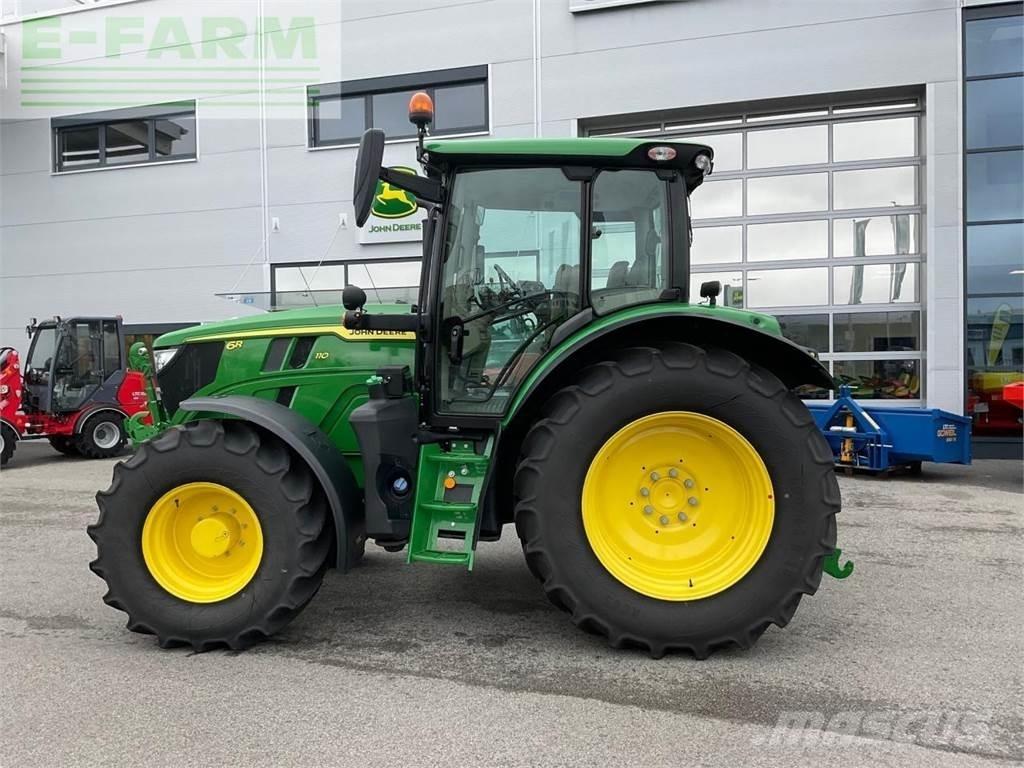 John Deere 6R 110 الجرارات