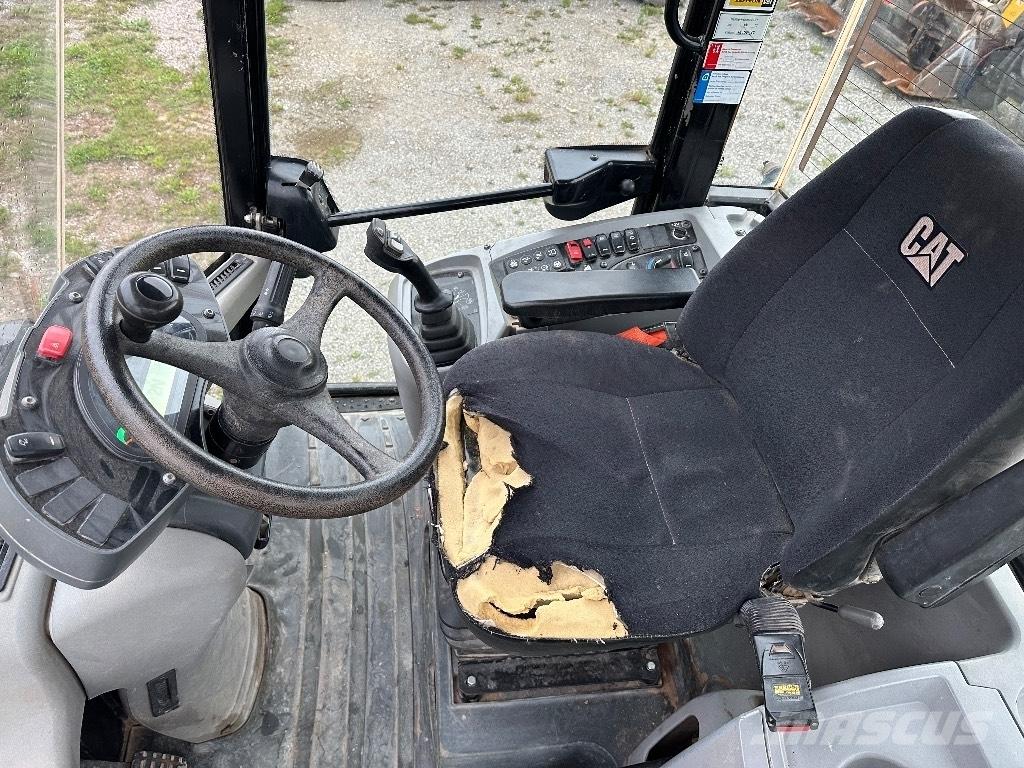CAT 908M Radlader لوادر بعجل