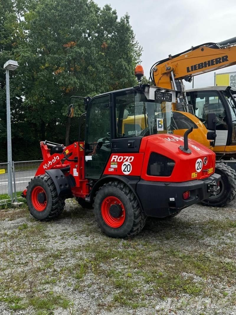 Kubota R070 لوادر بعجل