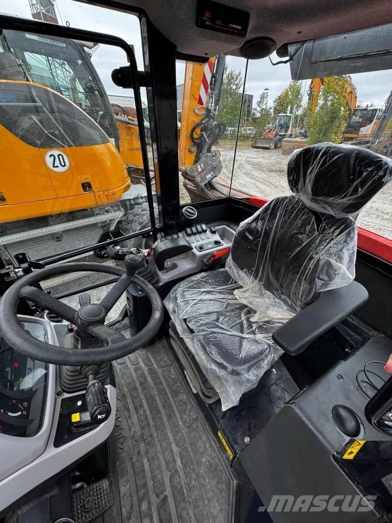 Kubota R070 لوادر بعجل