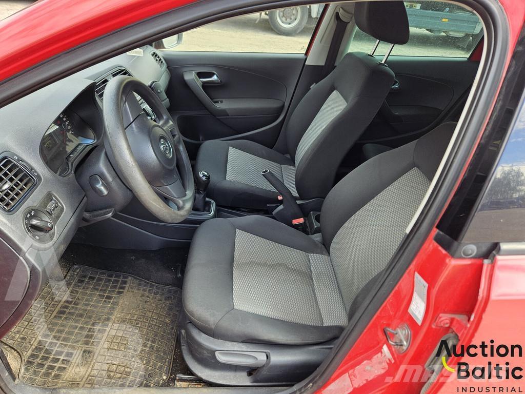 Volkswagen Polo سيارات