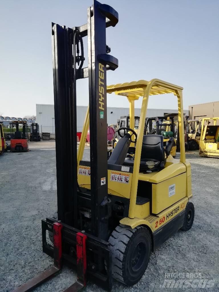 Hyster J 2.50 XM شاحنات ذات رافعات شوكية تعمل بالكهرباء