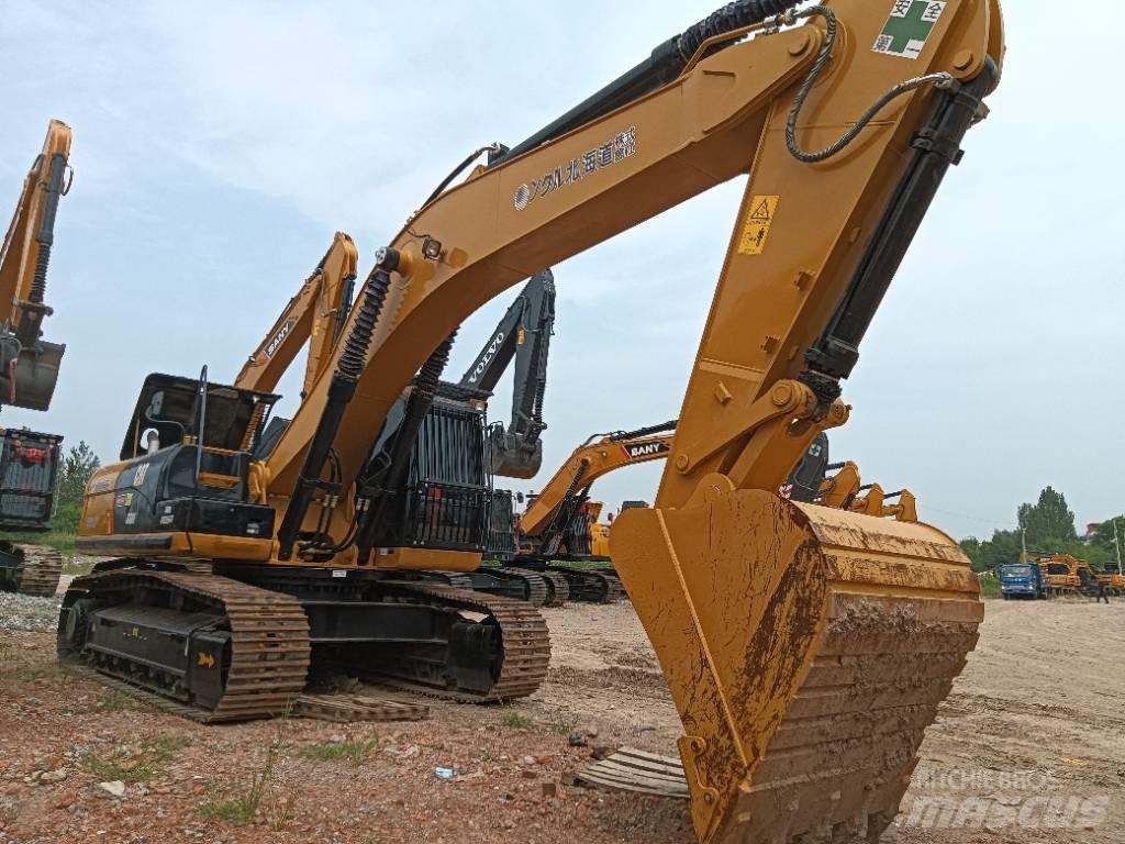 CAT 336 حفارات زحافة