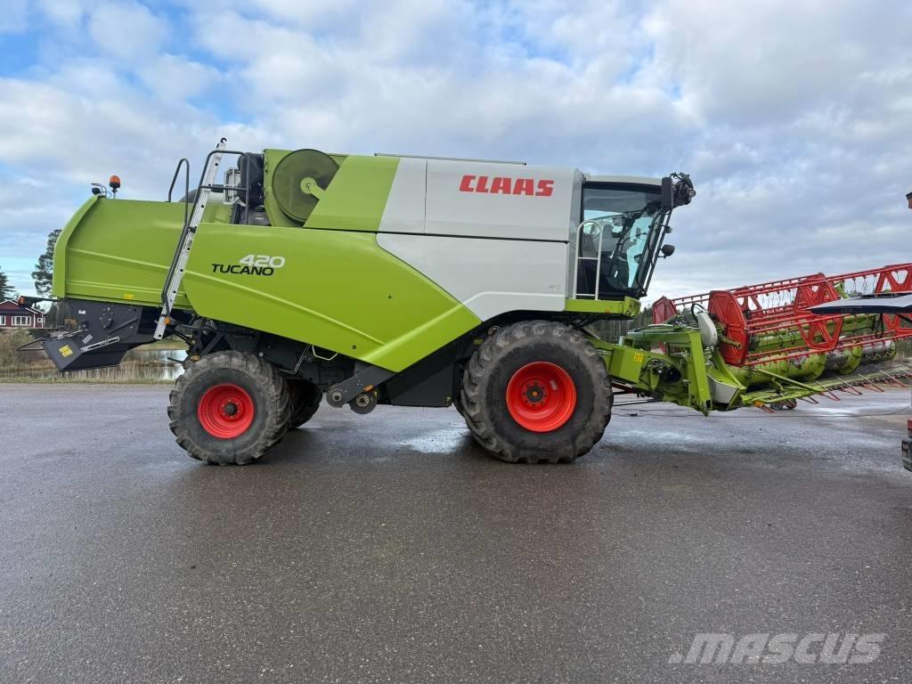 CLAAS Tucano 420 حصادات