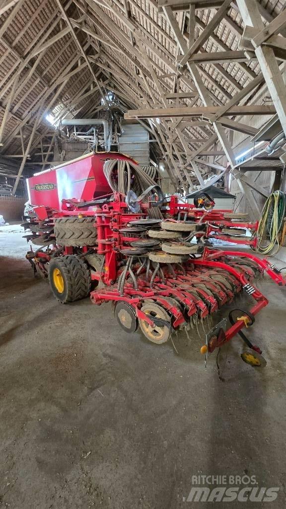 Väderstad Spirit 400 مثاقيب