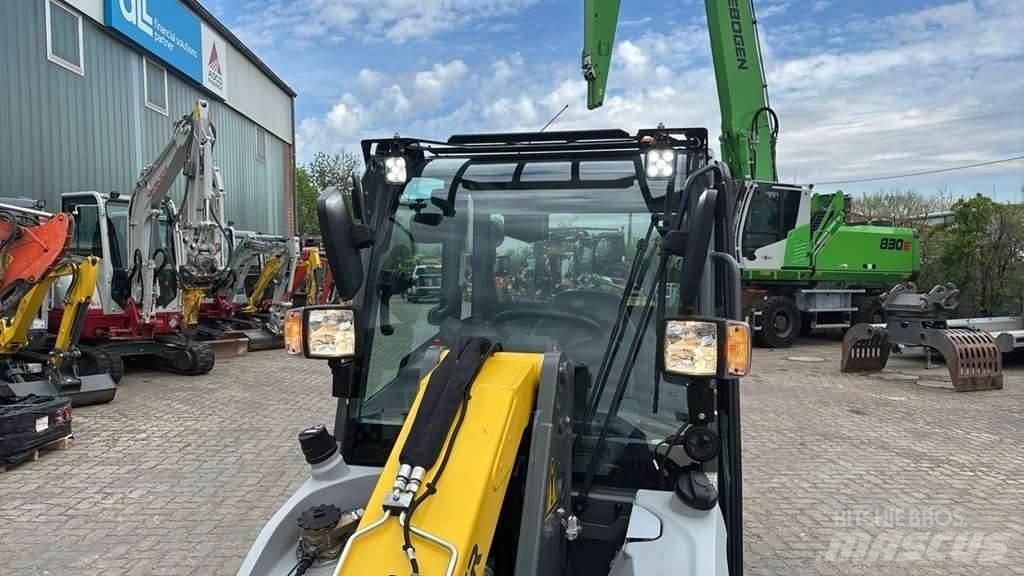 Kramer 5040 لوادر بعجل
