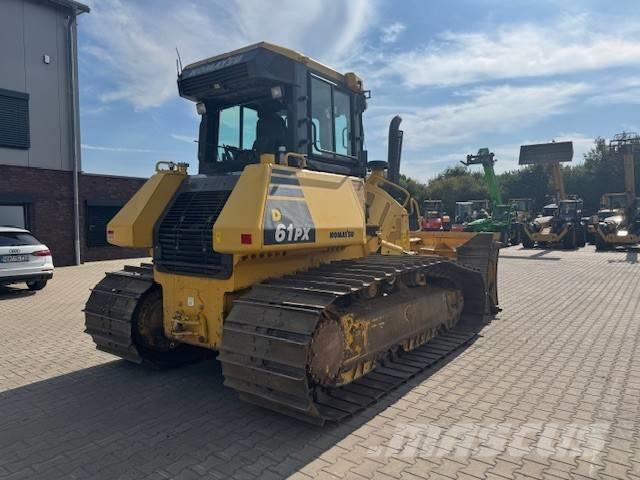 Komatsu D 61 PX-23 بلدوزرات مجنزرة