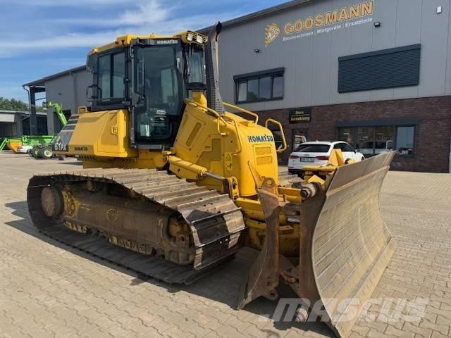 Komatsu D 61 PX-23 بلدوزرات مجنزرة