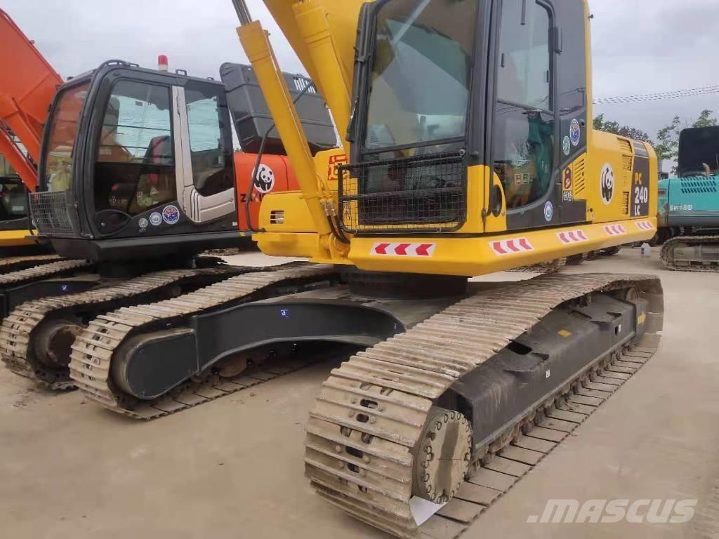 Komatsu PC 240 حفارات زحافة