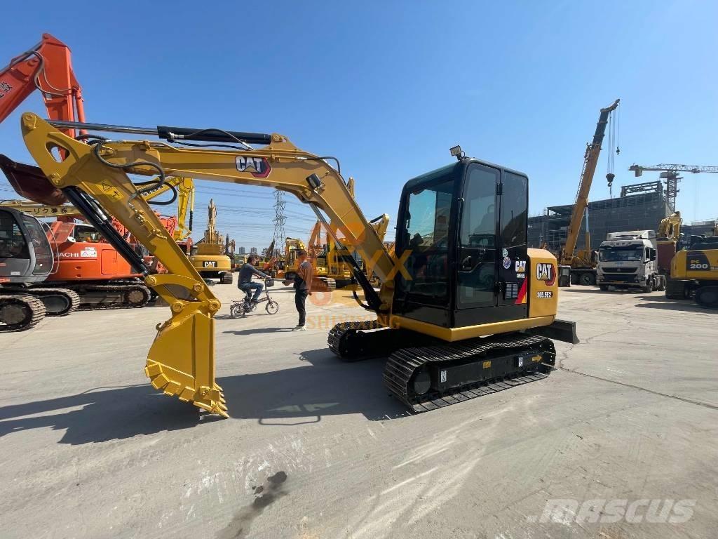CAT 305.5 E 2 حفارات زحافة