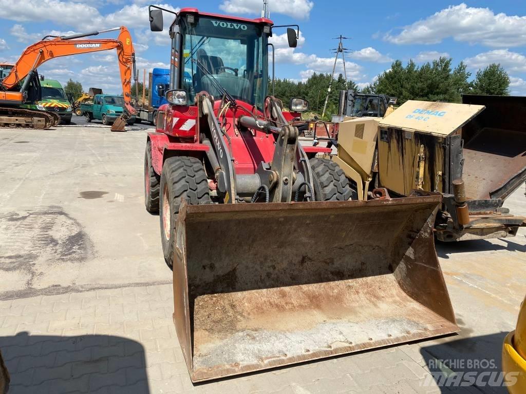 Volvo L 30 G لوادر بعجل