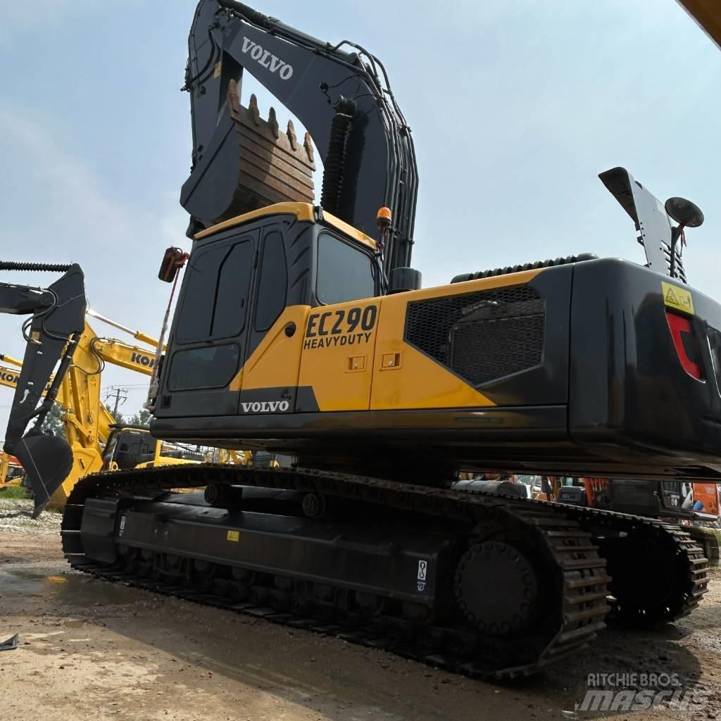 Volvo 290 حفارات زحافة