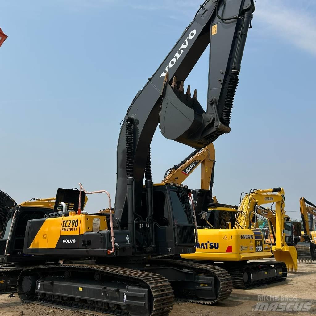 Volvo 290 حفارات زحافة