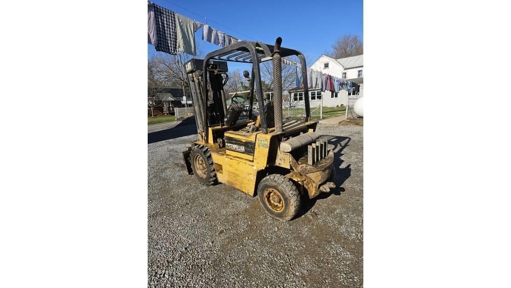 CAT V 40 E شاحنات ذات رافعات شوكية - أخرى