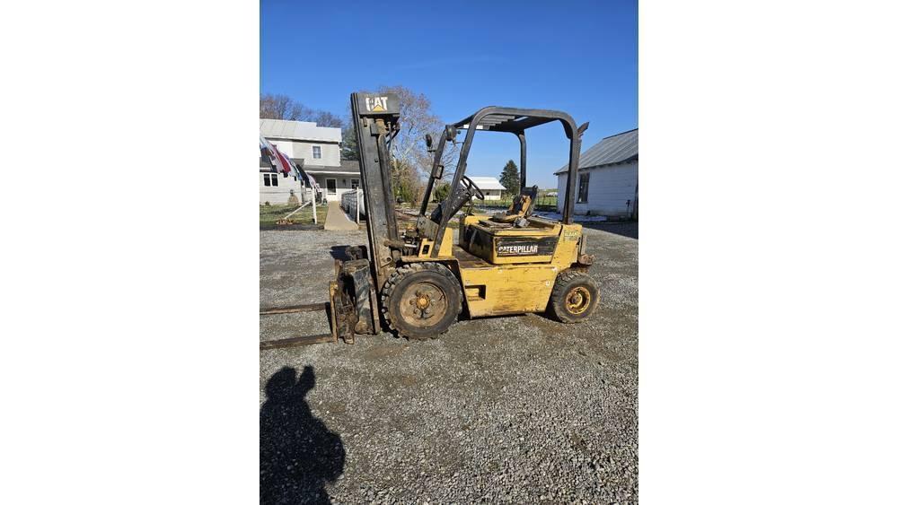 CAT V 40 E شاحنات ذات رافعات شوكية - أخرى