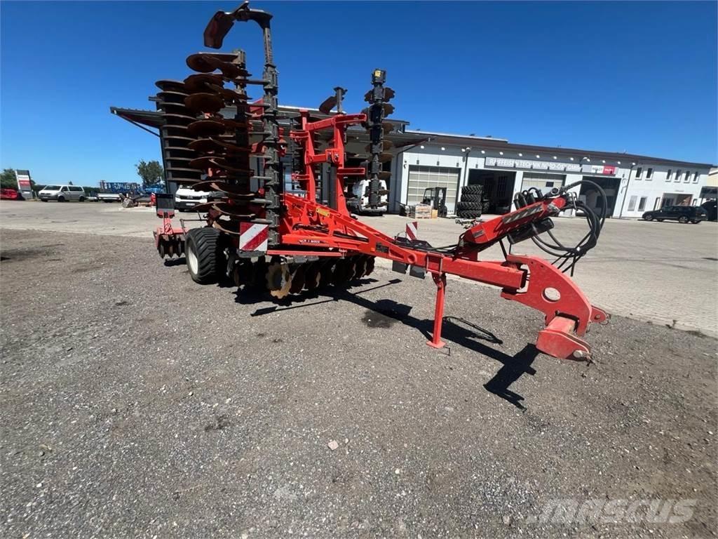 Kuhn Optimer + 6003 ماكينات زراعية أخرى