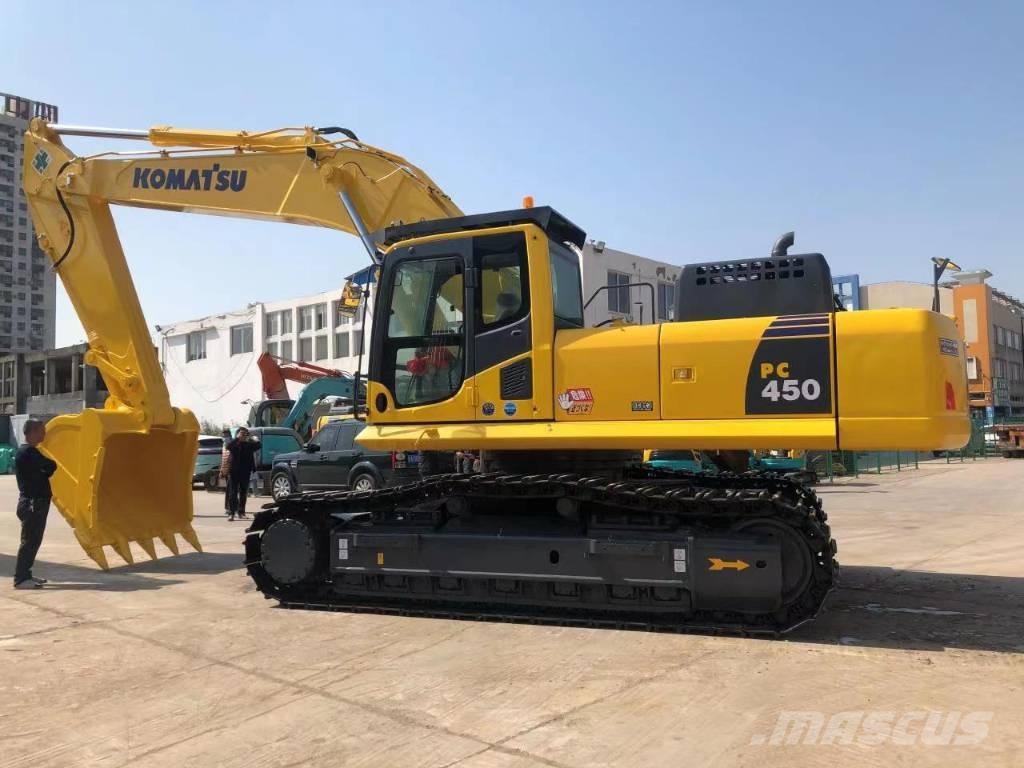 Komatsu PC450-8R حفارات زحافة