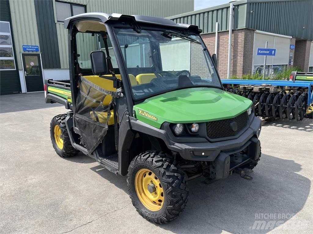 John Deere XUV865M مركبات لجميع التضاريس