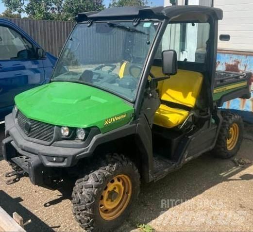 John Deere XUV865M مركبات لجميع التضاريس