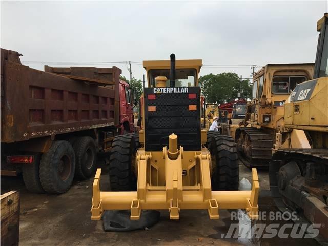 CAT 140 K معدات تمهيد الطرق