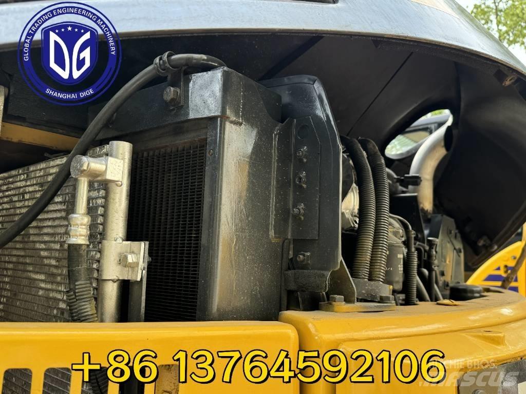 Komatsu PC78US حفارات زحافة