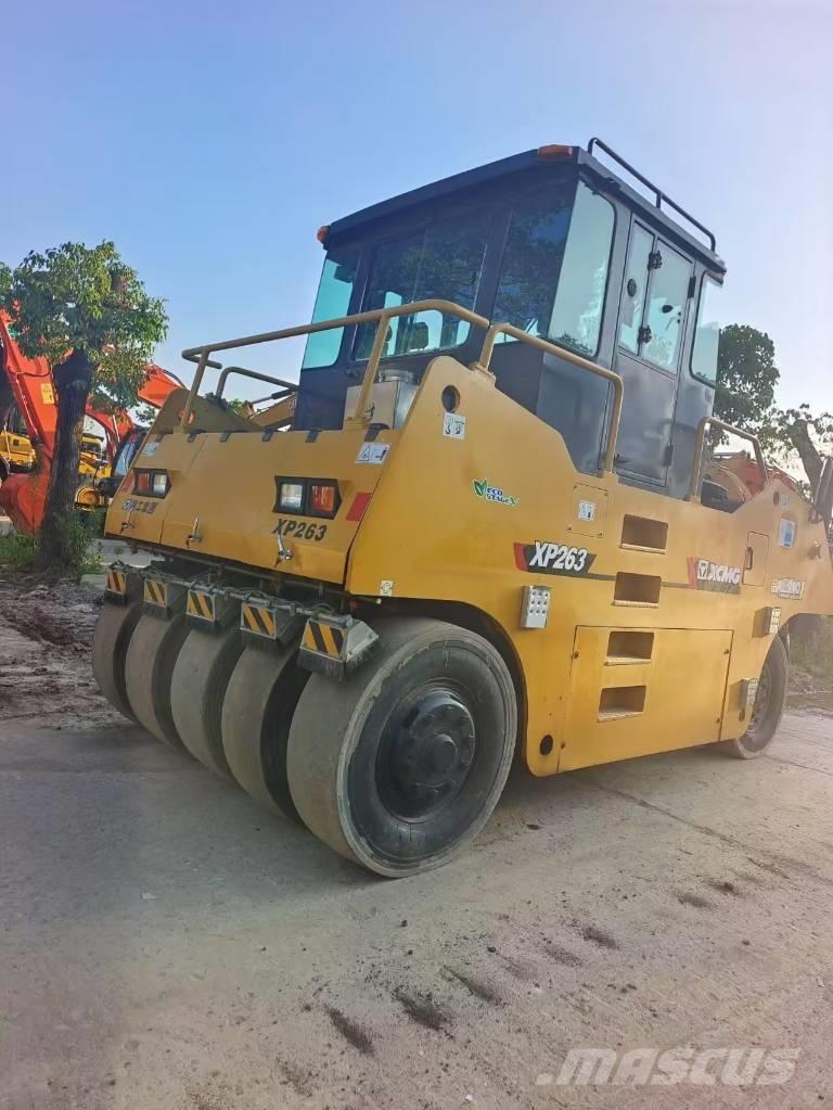 XCMG XP 263 مداحل أحادية الأسطوانة