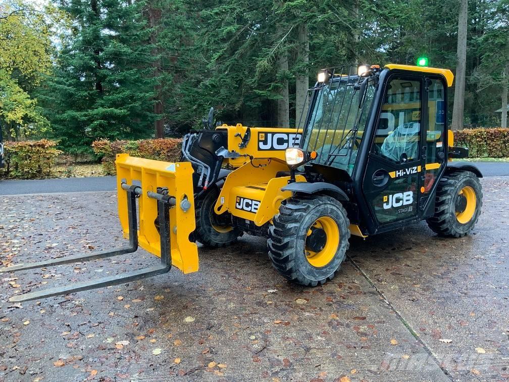 JCB 525-60 مناولات متداخلة